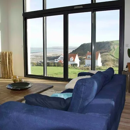 Vue Exceptionnelle Sur Le Cap Gris-nez *